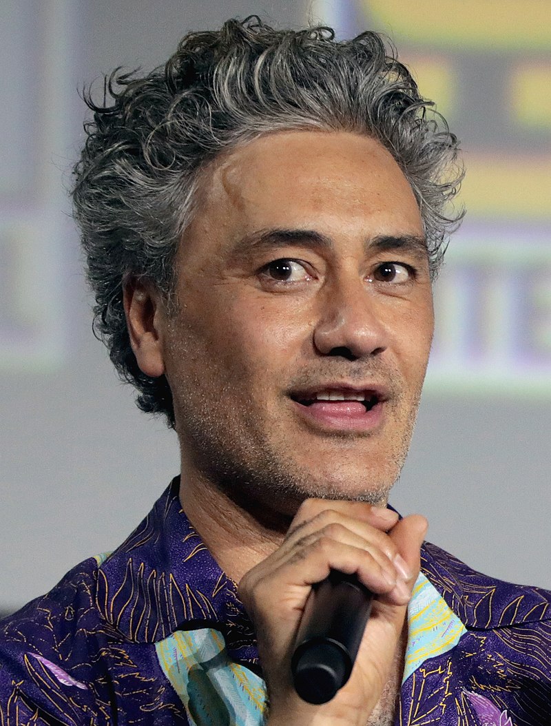 800px-Taika_Waititi_by_Gage_Skidmore_2.jpg