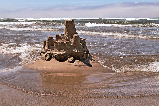 illustration: sandcastle